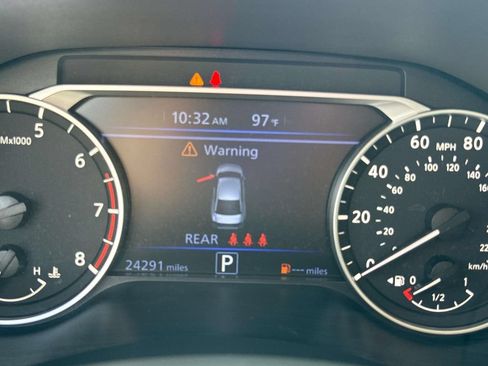 Used 2025 Nissan Altima 2.5 SR FWD image 23