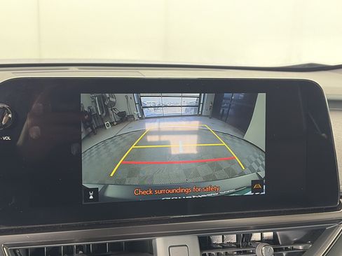 Used 2024 Lexus UX 250h UX 250h Premium image 20