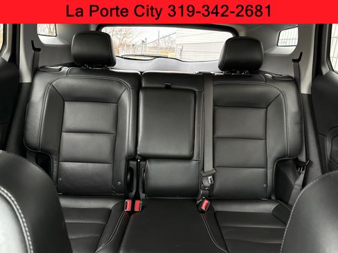 Used 2023 GMC Terrain SLT FWD image 19