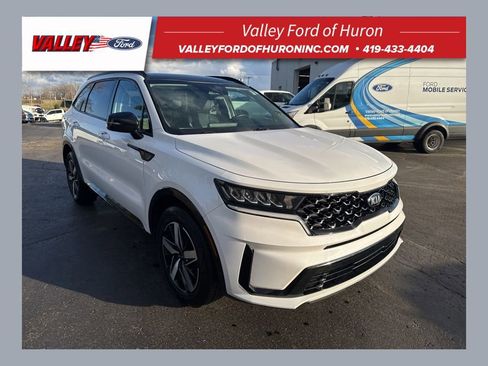 Used 2021 Kia Sorento S w/ Panoramic Sunroof Package image 1