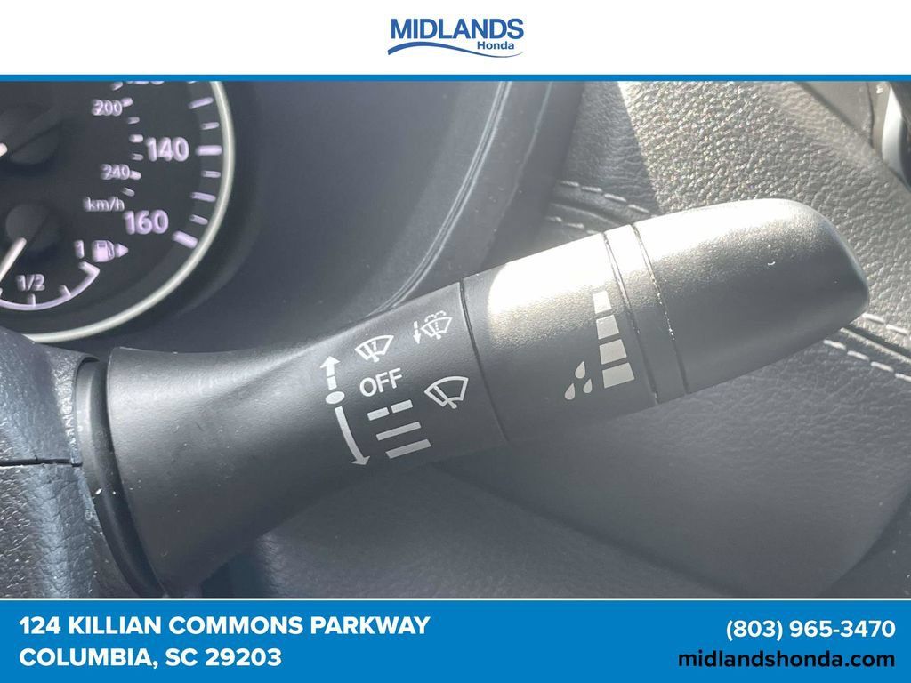 Used 2025 Nissan Sentra SV FWD image 23