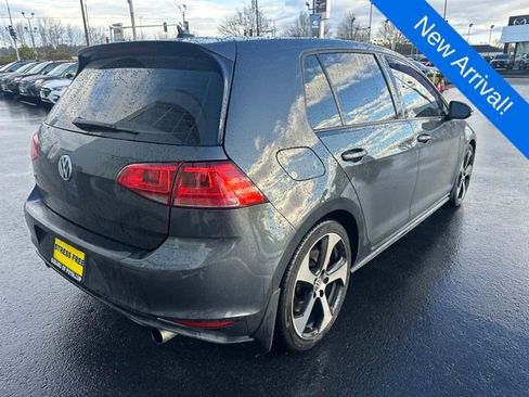 Used 2017 Volkswagen GTI SE image 7