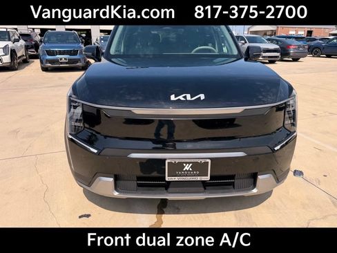 Used 2024 Kia EV9 Wind AWD/4WD image 7