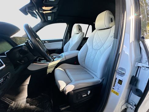 Used 2023 BMW X5 sDrive40i w/ M Sport Package image 22