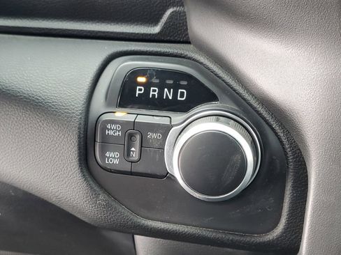 Used 2024 RAM 2500 Big Horn w/ Bed Utility Group image 17