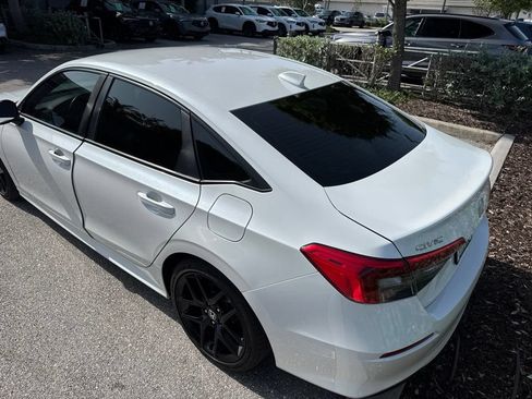 Used 2024 Honda Civic Sport image 4