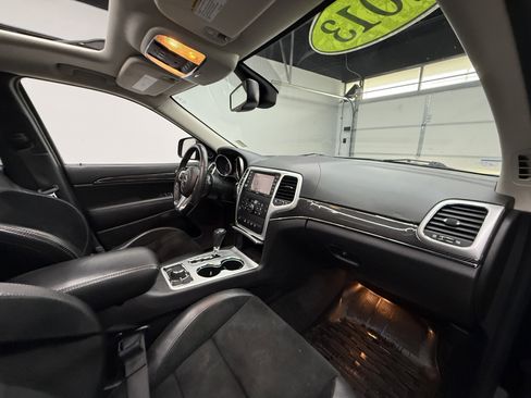 Used 2013 Jeep Grand Cherokee SRT8 AWD/4WD image 21