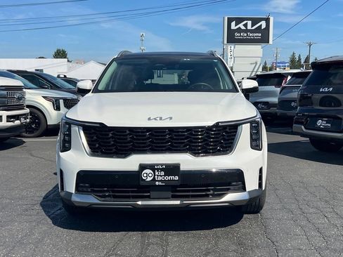 Certified 2025 Kia Sorento EX w/ EX Panoramic Sunroof Package AWD/4WD image 4