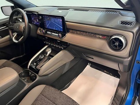 Used 2024 Chevrolet Colorado ZR2 w/ Technology Package image 9