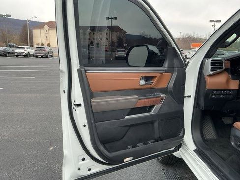 Used 2025 Toyota Tundra 1794 Edition w/ Tow Tech Package image 9