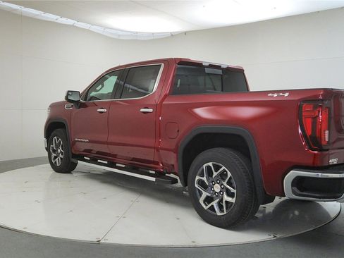 New 2026 GMC Sierra 1500 SLT w/ SLT Premium Package image 5