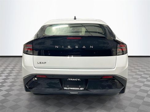 New 2026 Nissan Leaf SV+ image 6