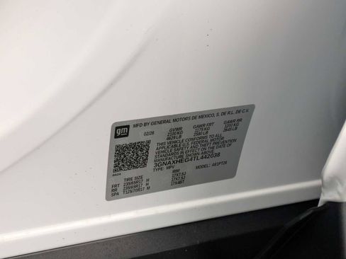 New 2026 Chevrolet Equinox LT image 33