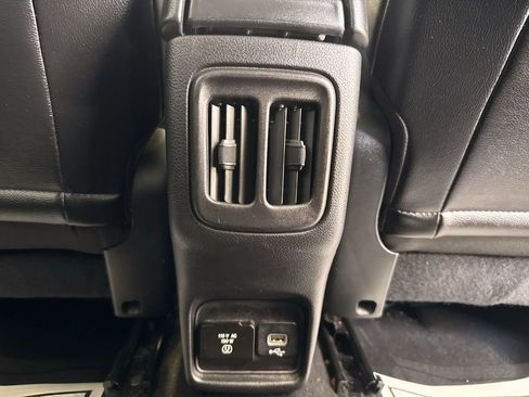 Used 2019 Jeep Compass Trailhawk w/ Cold Weather Group AWD/4WD image 10