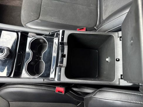 Used 2023 Jeep Grand Cherokee Altitude RWD image 19