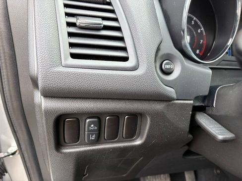 Used 2025 Mitsubishi Outlander Sport ES AWD/4WD image 20