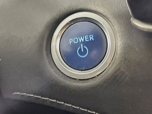 Used 2021 Toyota Highlander XLE FWD image 23