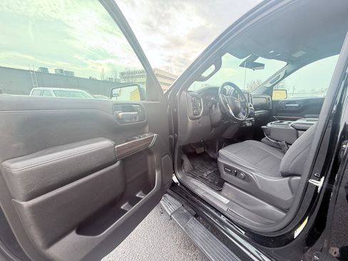 Used 2020 Chevrolet Silverado 1500 LT w/ All-Star Edition image 9