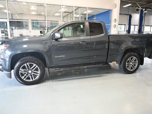 Used 2019 Chevrolet Colorado LT w/ LT Convenience Package RWD image 8