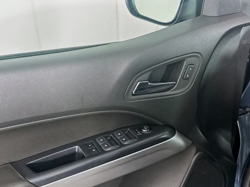 Used 2019 Chevrolet Colorado LT w/ LPO, Premium Interior Package AWD/4WD image 15