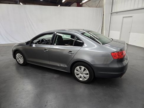 Used 2013 Volkswagen Jetta SE image 3