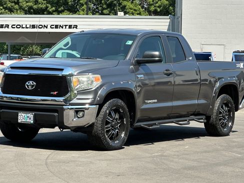 Used 2014 Toyota Tundra SR5 w/ SR5 Upgrade Package RWD image 8