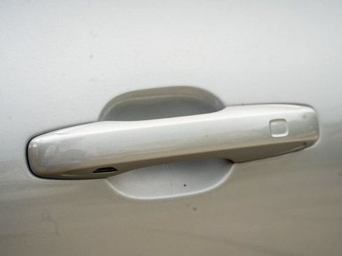 Used 2024 Volvo XC60 B5 Plus w/ Protection Package Premier AWD/4WD image 10