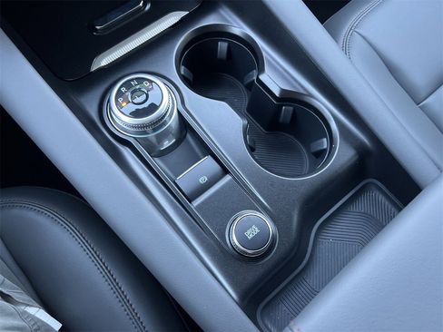 New 2025 Ford Explorer Active w/ Active Comfort Package image 8