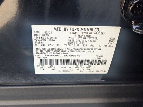 Used 2025 Ford Explorer ST image 38