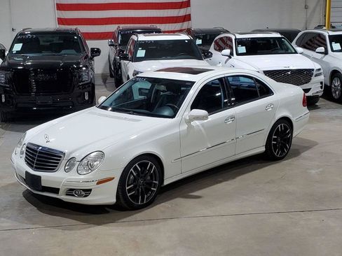 Used 2008 Mercedes-Benz E 350 Sedan image 38
