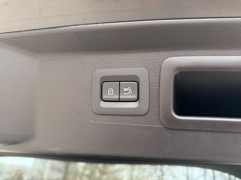 Used 2025 MAZDA CX-50 2.5 Hybrid w/ Preferred Pkg image 14