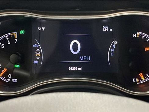 Used 2016 Jeep Grand Cherokee Laredo 75th Anniversary image 16