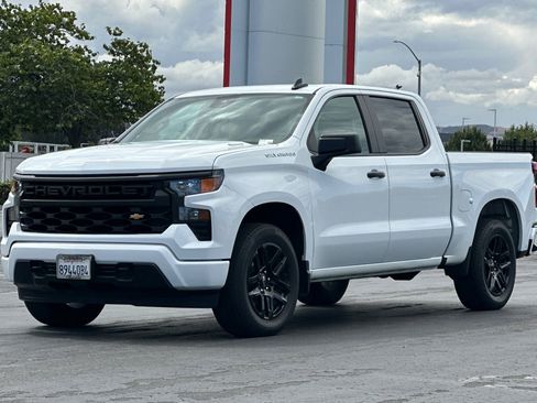 Used 2024 Chevrolet Silverado 1500 Custom RWD image 8