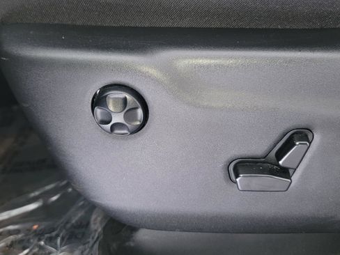 Used 2024 Dodge Durango GT RWD image 36