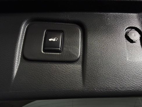 Used 2024 Nissan Murano SL FWD image 29