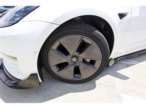 Used 2021 Tesla Model 3 Long Range AWD/4WD image 28