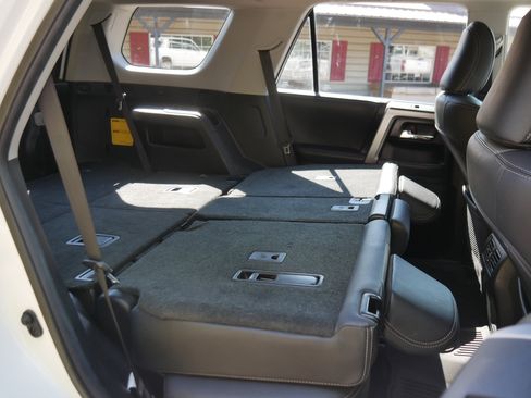 Used 2022 Toyota 4Runner SR5 Premium w/ Moonroof Package image 33