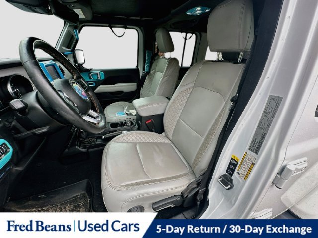 Used 2021 Jeep Wrangler Unlimited Sahara AWD/4WD image 18