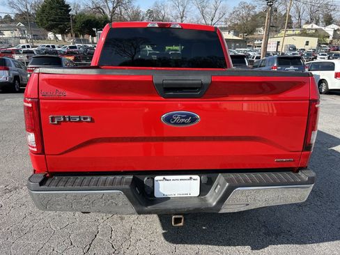 Used 2015 Ford F150 XLT image 4