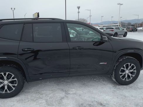 New 2026 GMC Acadia AT4 w/ Luxury Package image 9
