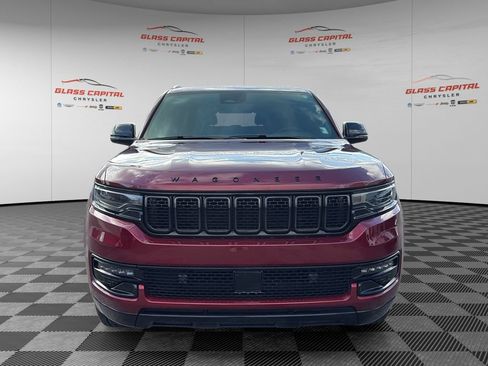 Used 2024 Jeep Wagoneer Series II AWD/4WD image 2