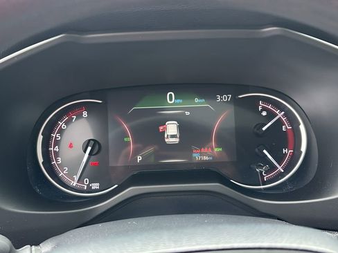 Used 2019 Toyota RAV4 Adventure image 16