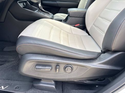 Used 2024 Honda CR-V Sport Touring image 16