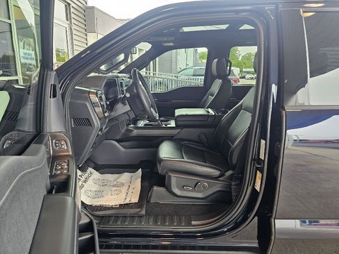 Used 2025 Ford F150 Lariat w/ Equipment Group 502A High AWD/4WD image 19