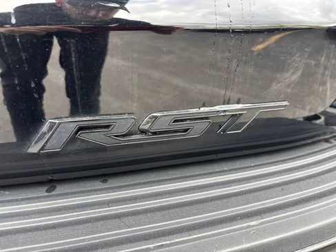 Used 2023 Chevrolet Tahoe RST w/ RST Performance Edition AWD/4WD image 17