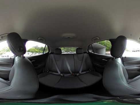 Used 2025 Buick Encore GX Preferred FWD image 38