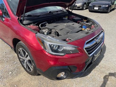 Used 2019 Subaru Outback 3.6R Limited AWD/4WD image 27