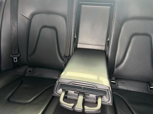 Used 2016 Audi A4 2.0T Premium image 16