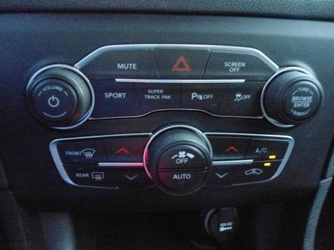 Used 2023 Dodge Charger R/T w/ Blacktop Package image 27