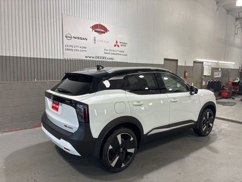 New 2026 Nissan Kicks SR w/ SR Premium Package image 3